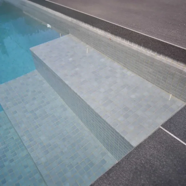 Mosaico para Piscina Niebla Gris Claro Togama AstralPool - Precio por M2 - Imagen 5