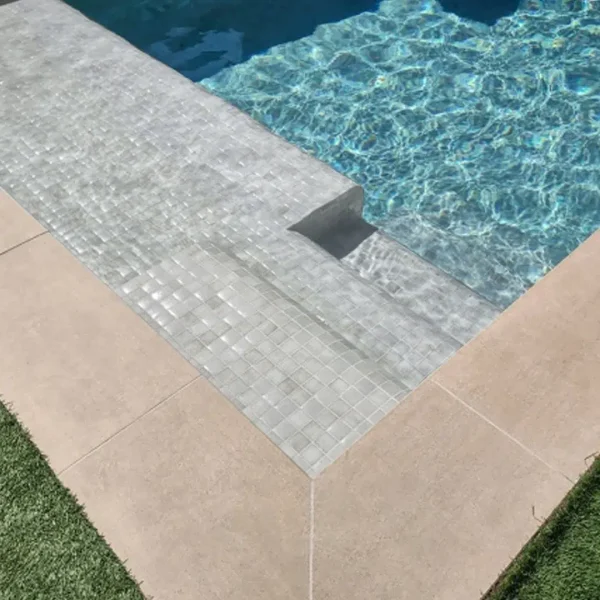 Mosaico para Piscina Niebla Gris Claro Togama AstralPool - Precio por M2 - Imagen 4
